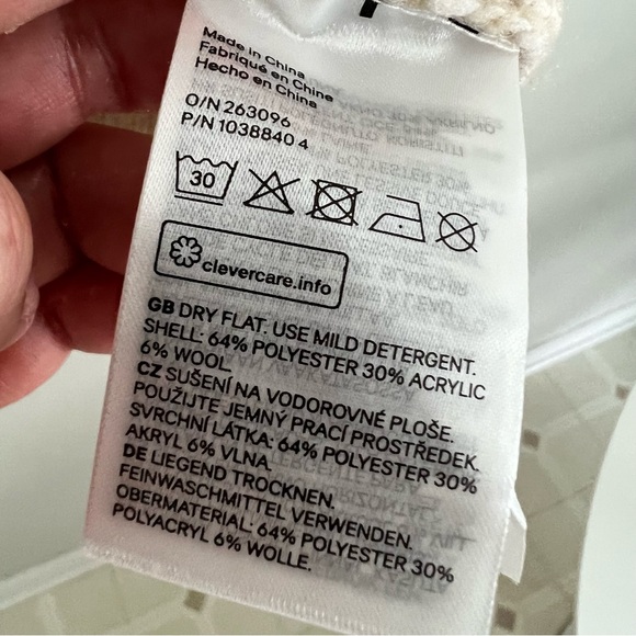 H&M Cream Ribbed Cardigan Size Small - Picture 7 of 7